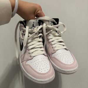 Jordan 1 Mid Barely Rose (5.5W)